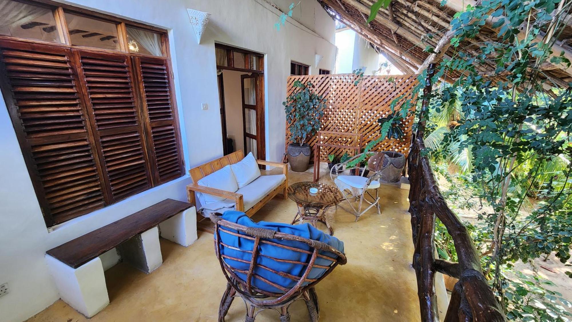 Atii Garden Bungalows Нунгві Екстер'єр фото